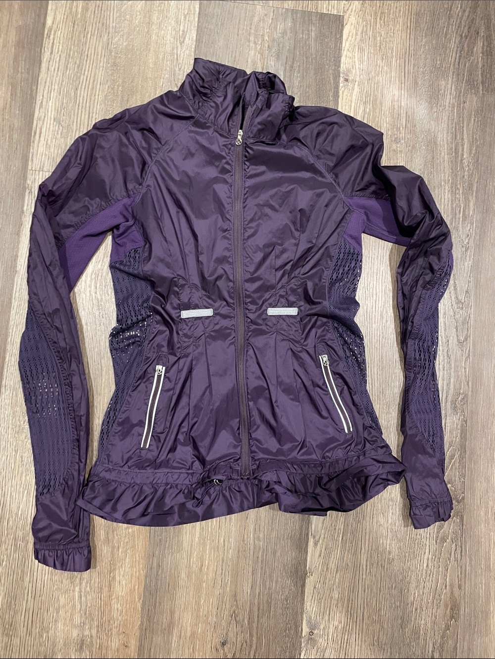 Lululemon Run Wild Jacket Purple Concord Grape size 4 Windbreaker Jacket - Women - Picture 7 of 12